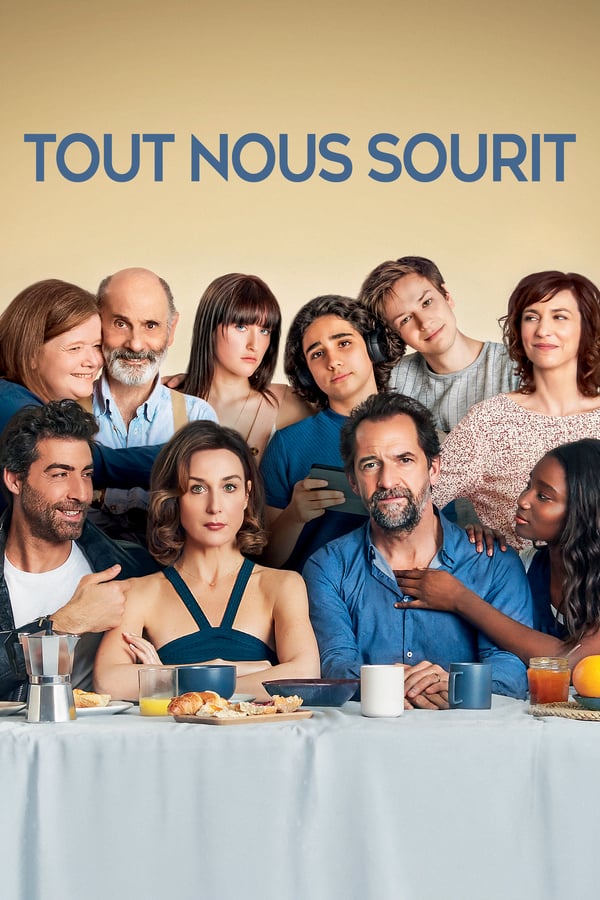 Cover of the movie Tout nous sourit