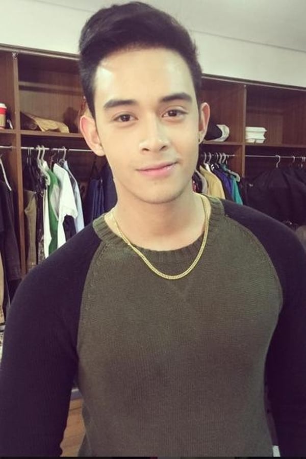 Image of Diego Loyzaga