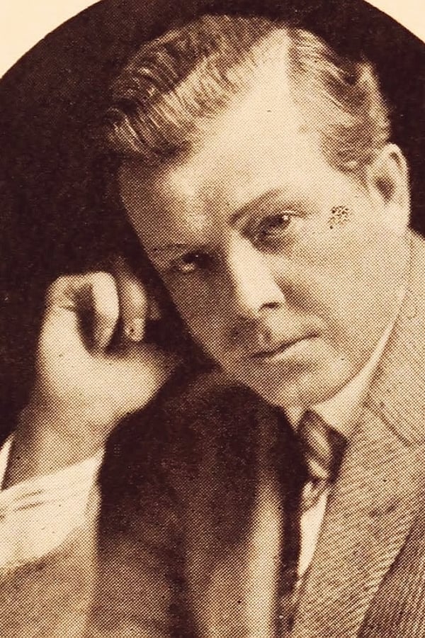 Image of Harry Carter