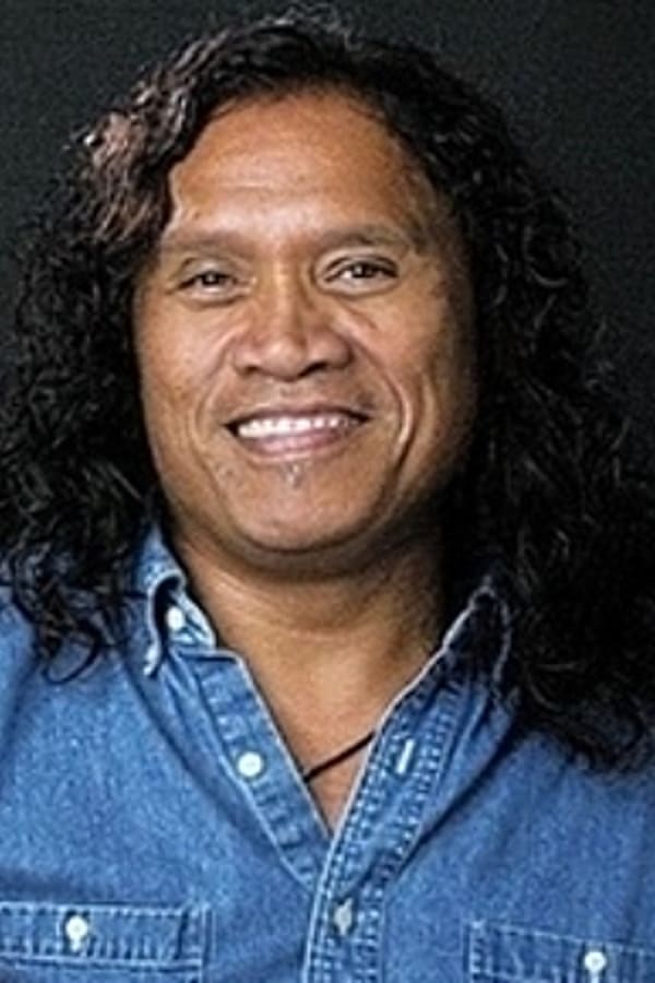 Image of Henry Kapono Ka'aihue