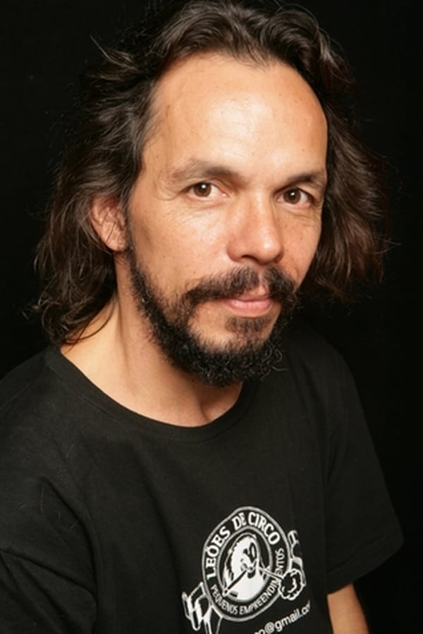 Image of Júlio Adrião