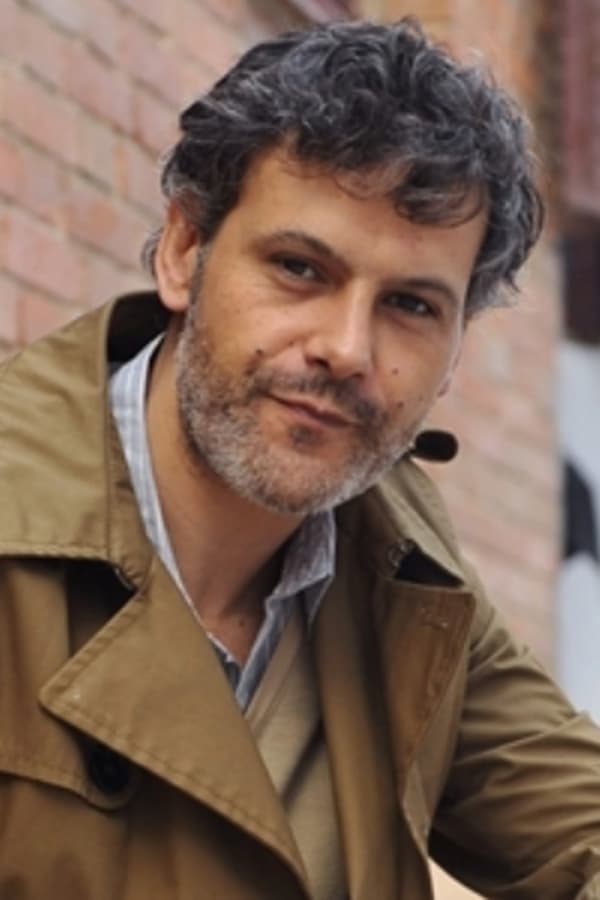Image of Roberto Enríquez