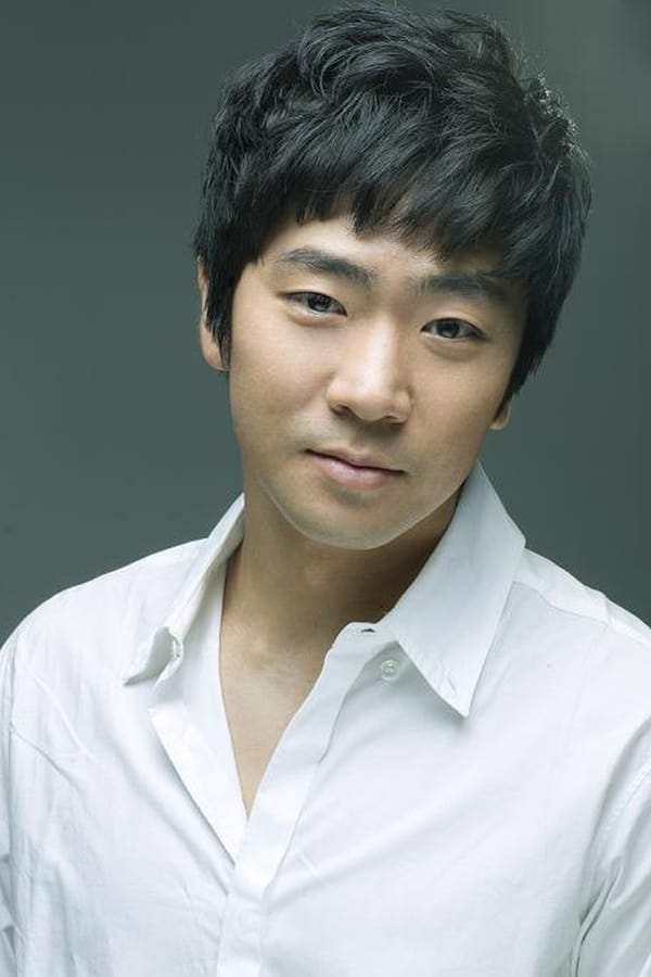 Image of Song Yong-Jin