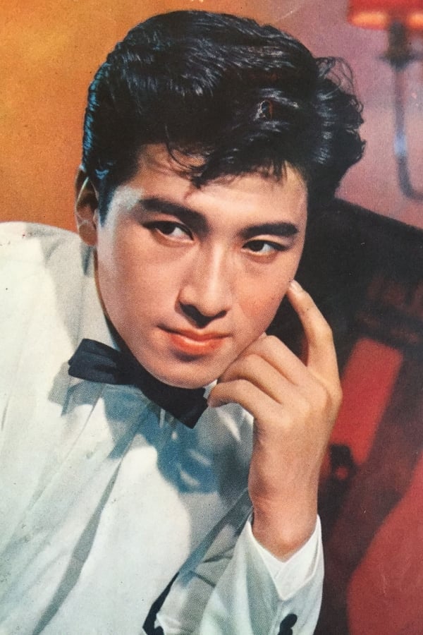 Image of Akira Takarada