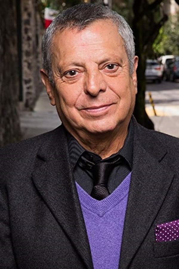 Image of César Bono