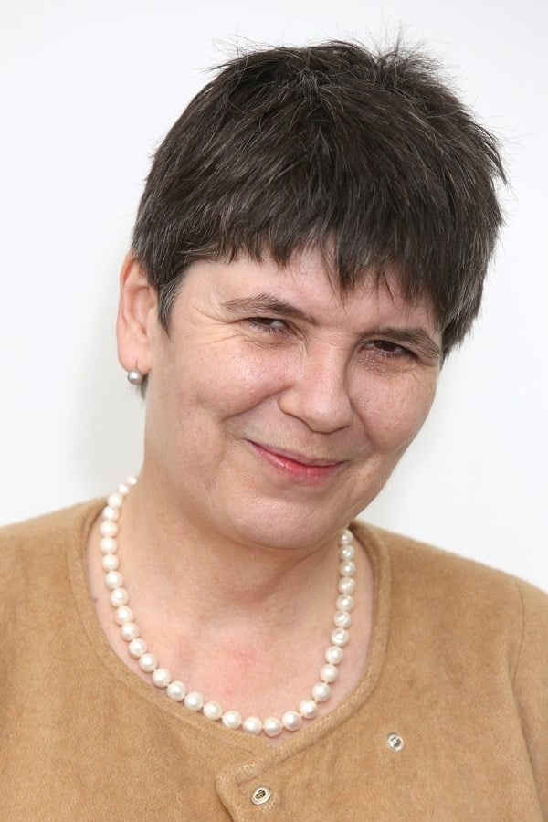 Image of Claire Fox