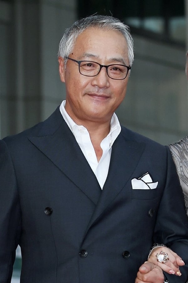 Image of Lee Kyung-young