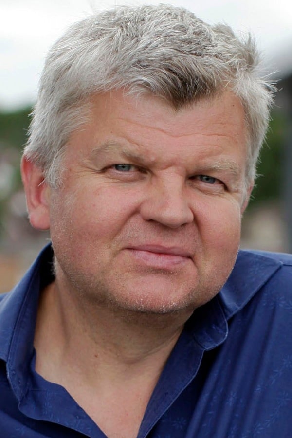 Image of Adrian Chiles