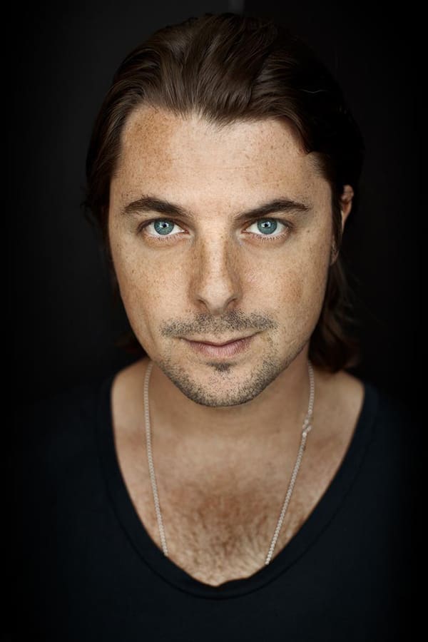 Image of Axwell