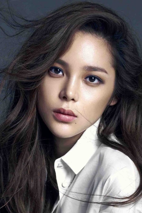 Image of Park Si-yeon