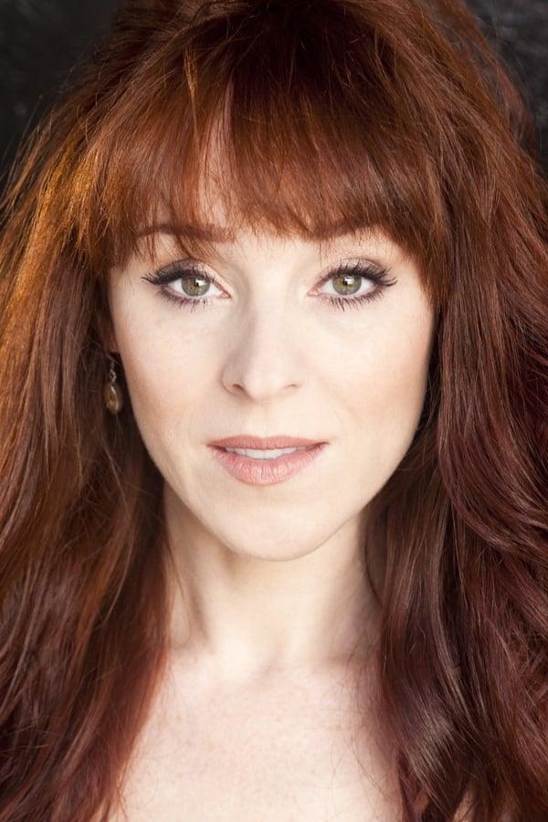 Image of Ruth Connell