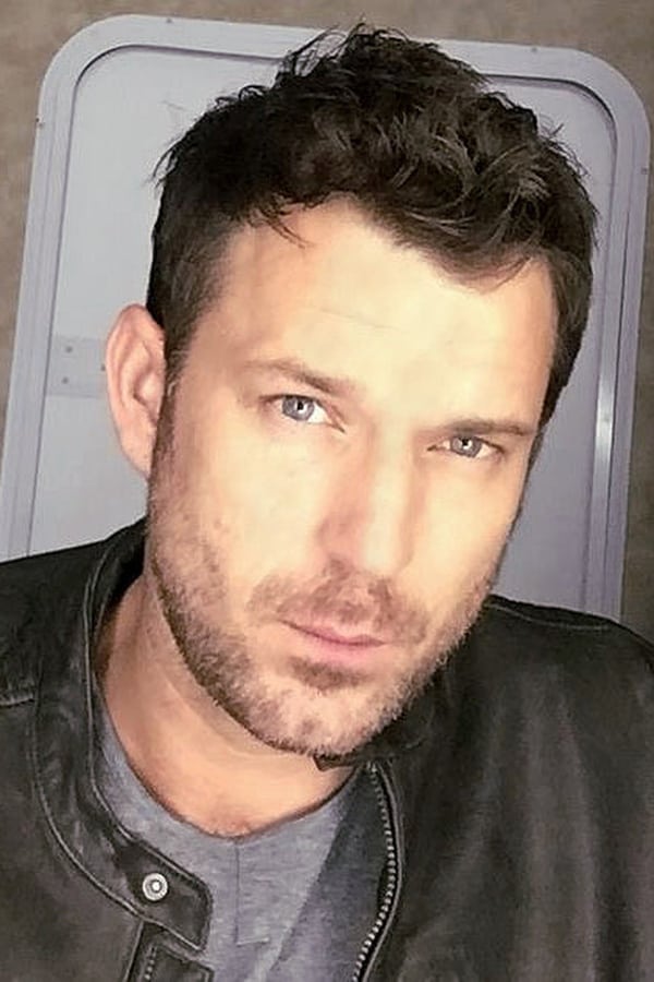 Image of Wil Traval