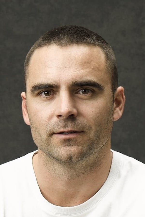 Image of Dustin Clare