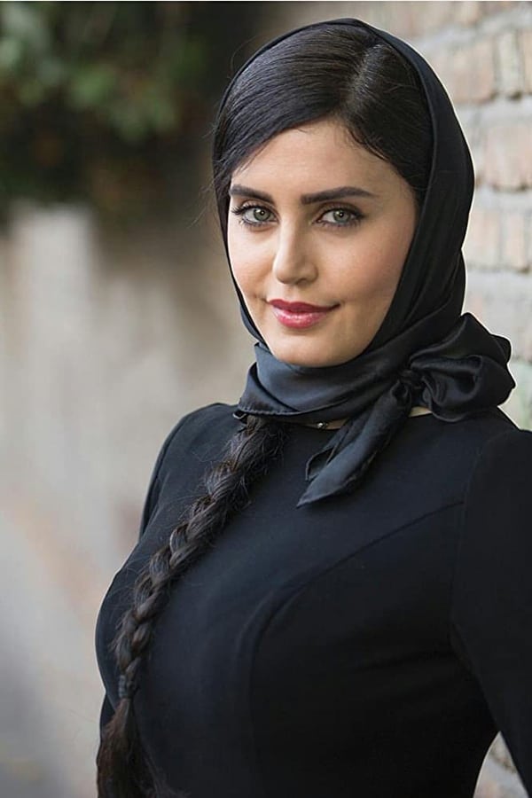 Image of Elnaz Shakerdoust