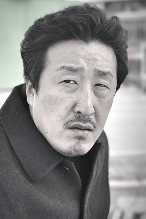 Image of Hyun Bong-sik