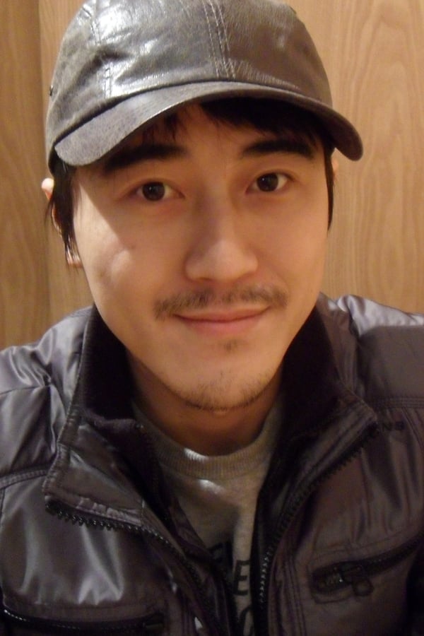 Image of Lee Don-ku