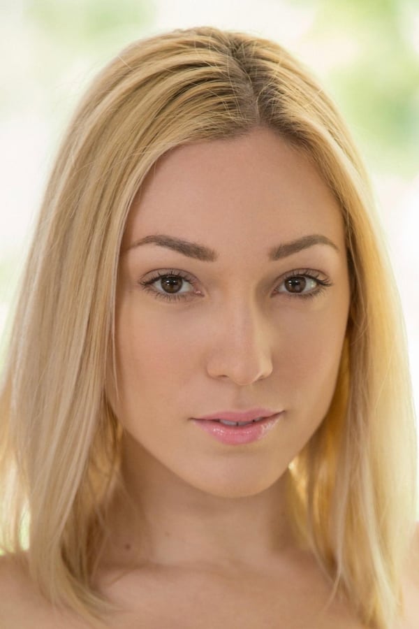 Image of Lily LaBeau
