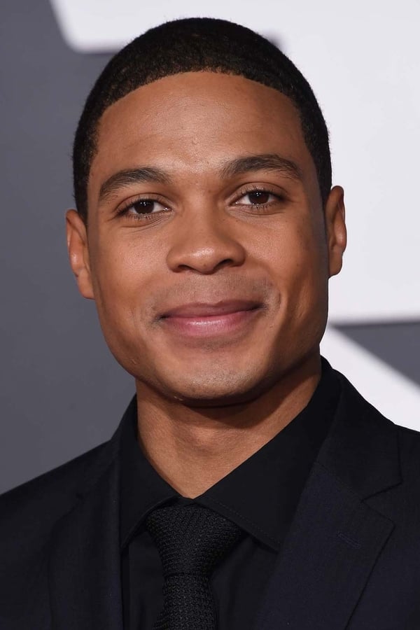 Image of Ray Fisher